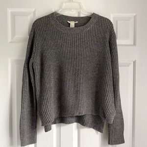 H&M gray cropped sweater